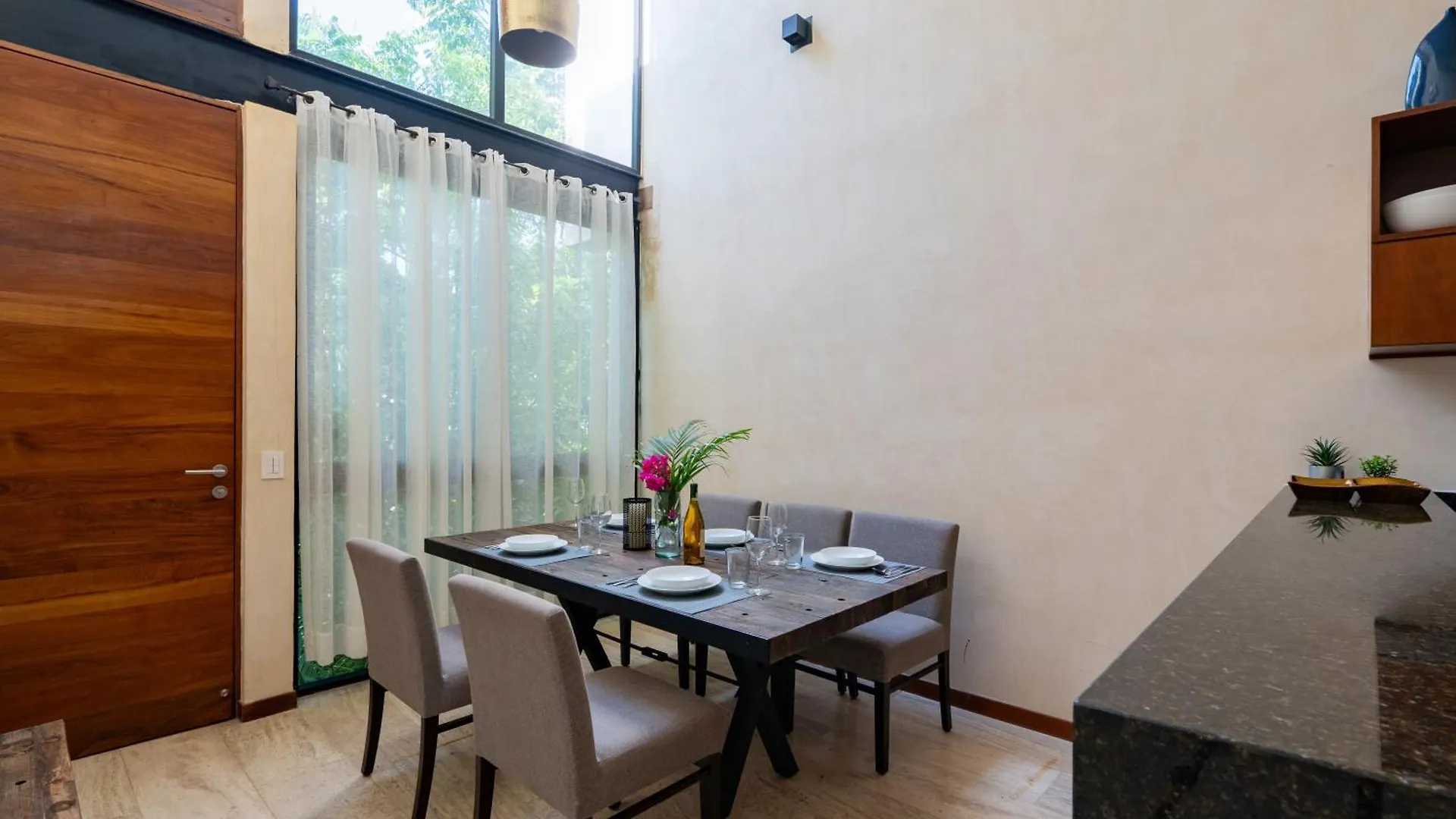Sapphire - 2 Floors Condo With Private Roof And Pool & Beach Club Access Tulum 0*,  Meksika